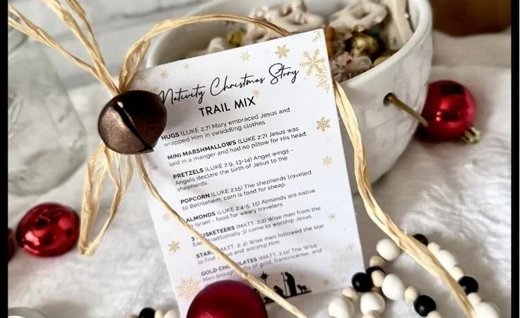 Nativity Christmas Story Trail Mix (Mason Jar Gift+ Free Printable Tag)