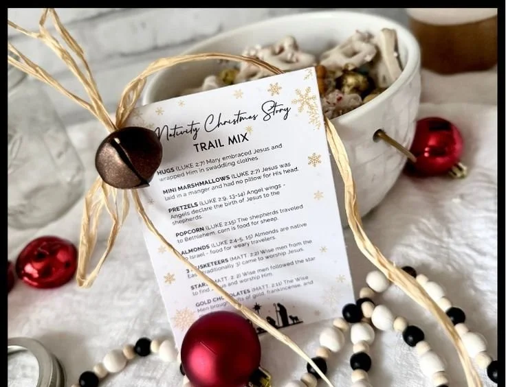 Nativity Christmas Story Trail Mix (Mason Jar Gift+ Free Printable Tag)